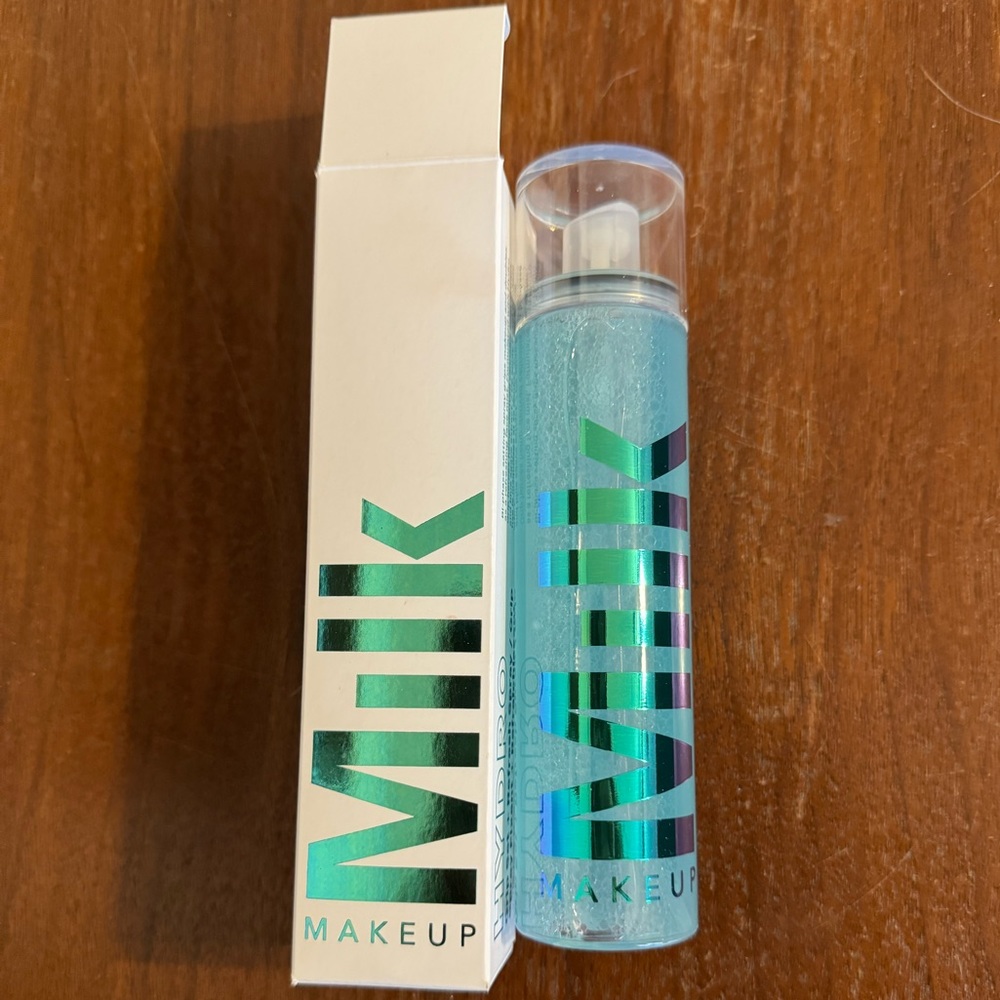 NEW Milk Makeup Hydro Grip Setting Spray